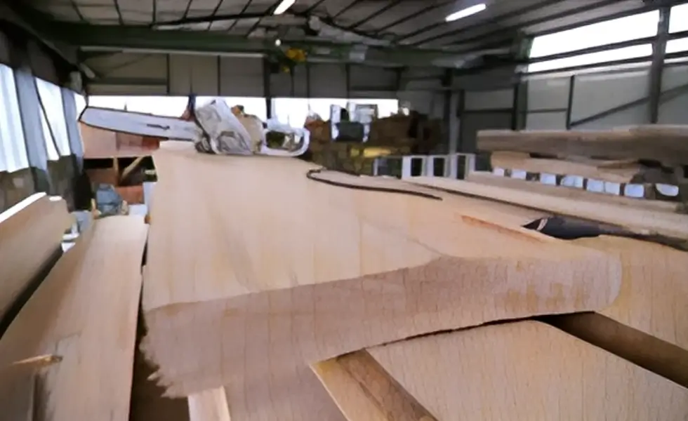 Tischlerei Werkstatt fertig Holzplatten